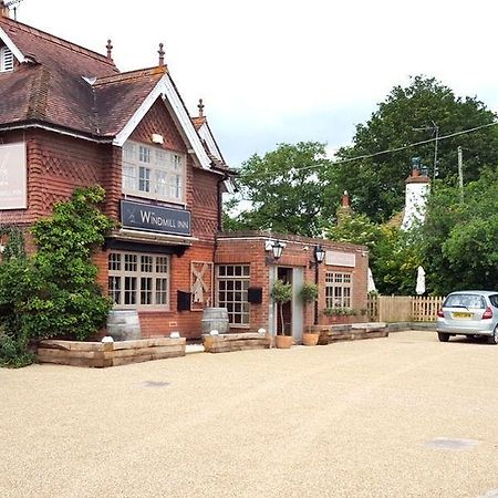 The Windmill Inn Horsham Kültér fotó