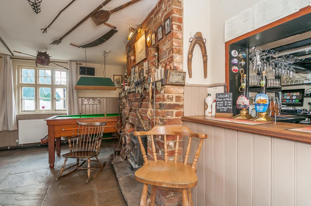 The Windmill Inn Horsham Kültér fotó